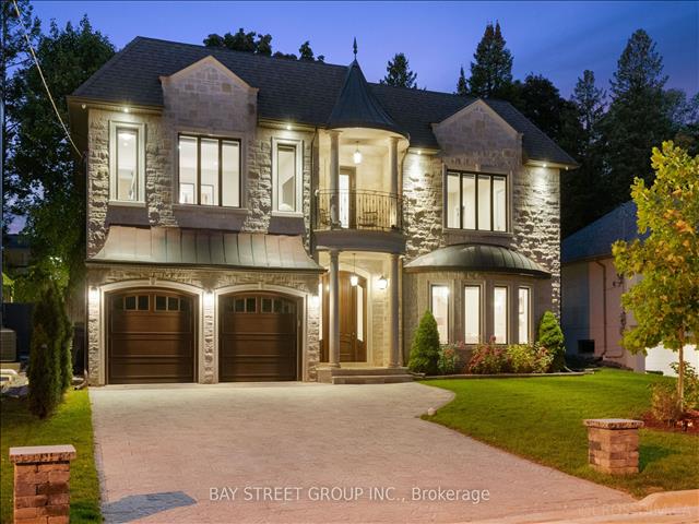 18 Viamede Cres
